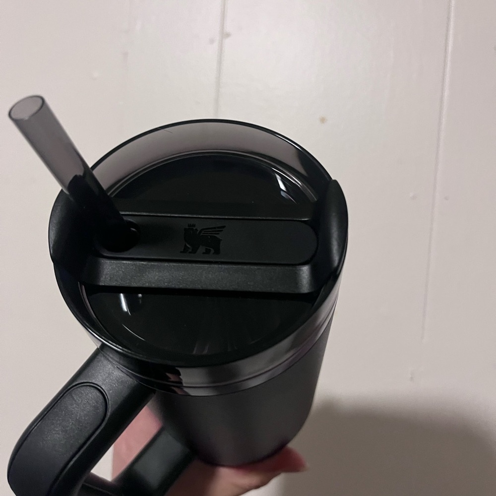 🖤🦄Stanley Black Chroma! 30 0Z last one!! - Picture 6 of 8